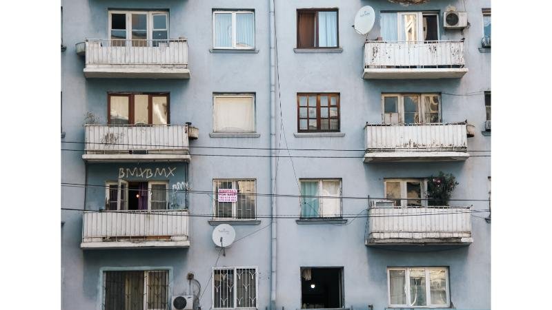 Distress Creates Apartment Empires: Why the Next Multifamily Winners Are Being Built Right Now